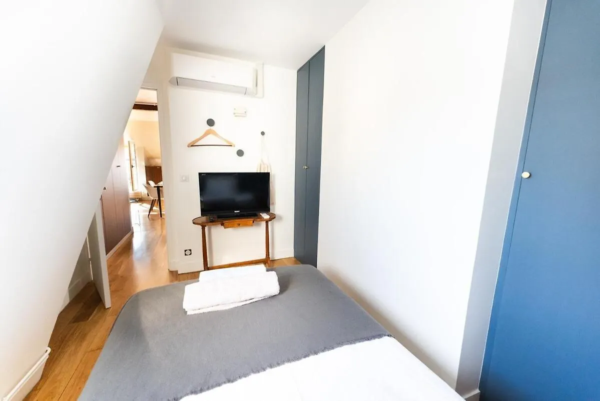 Appartement 2Br 6 Personnes Balcon Vue Luxembourg Paris Apartment